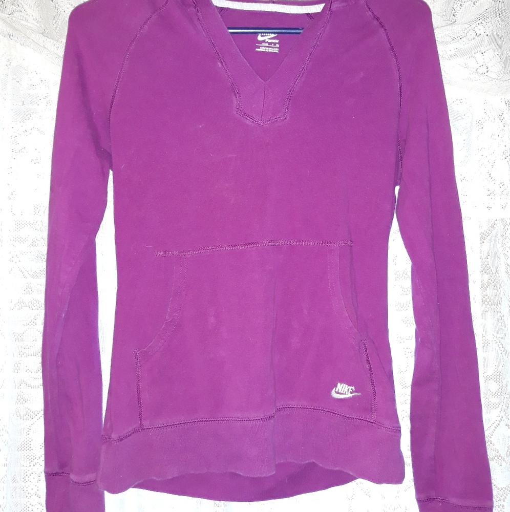 Nike size small (4-6)
